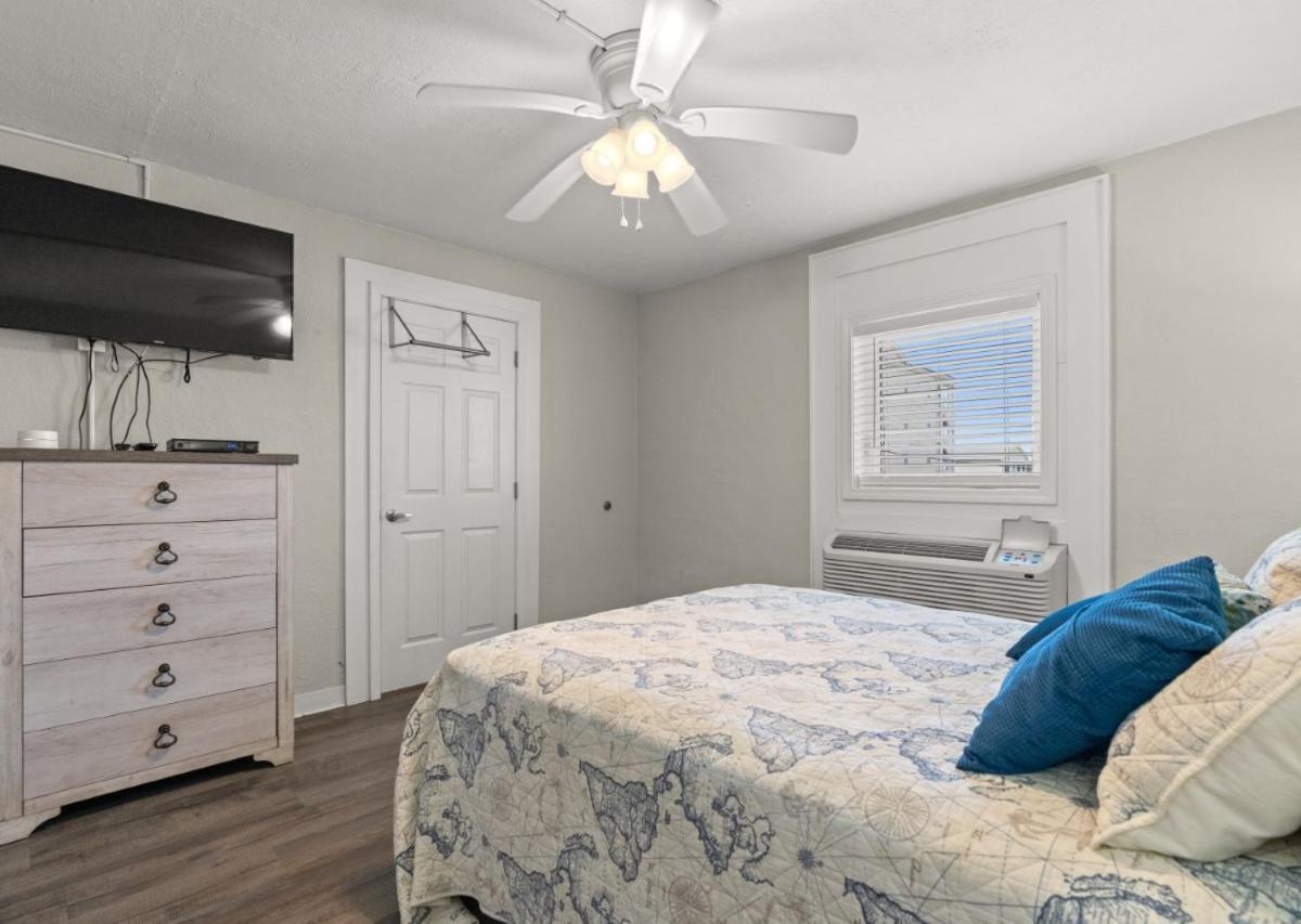 Apartment Blue Mist Unit 301 Is A 3rd Floor Oceanfront In Cherry Grove Nmb