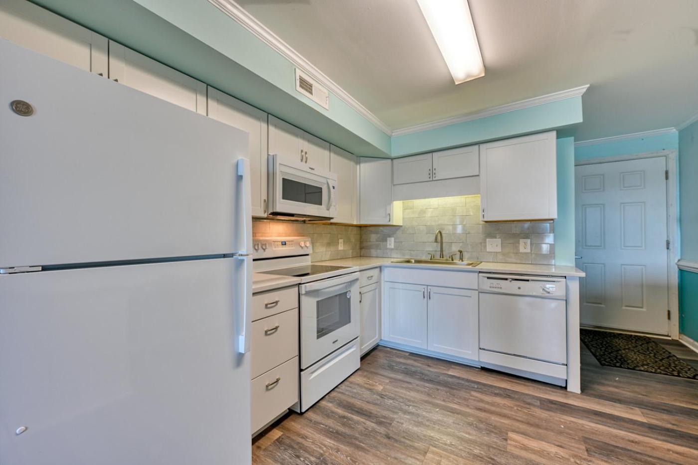 Ocean Front In Cherry Grove At A Summer Place Unit A7 *