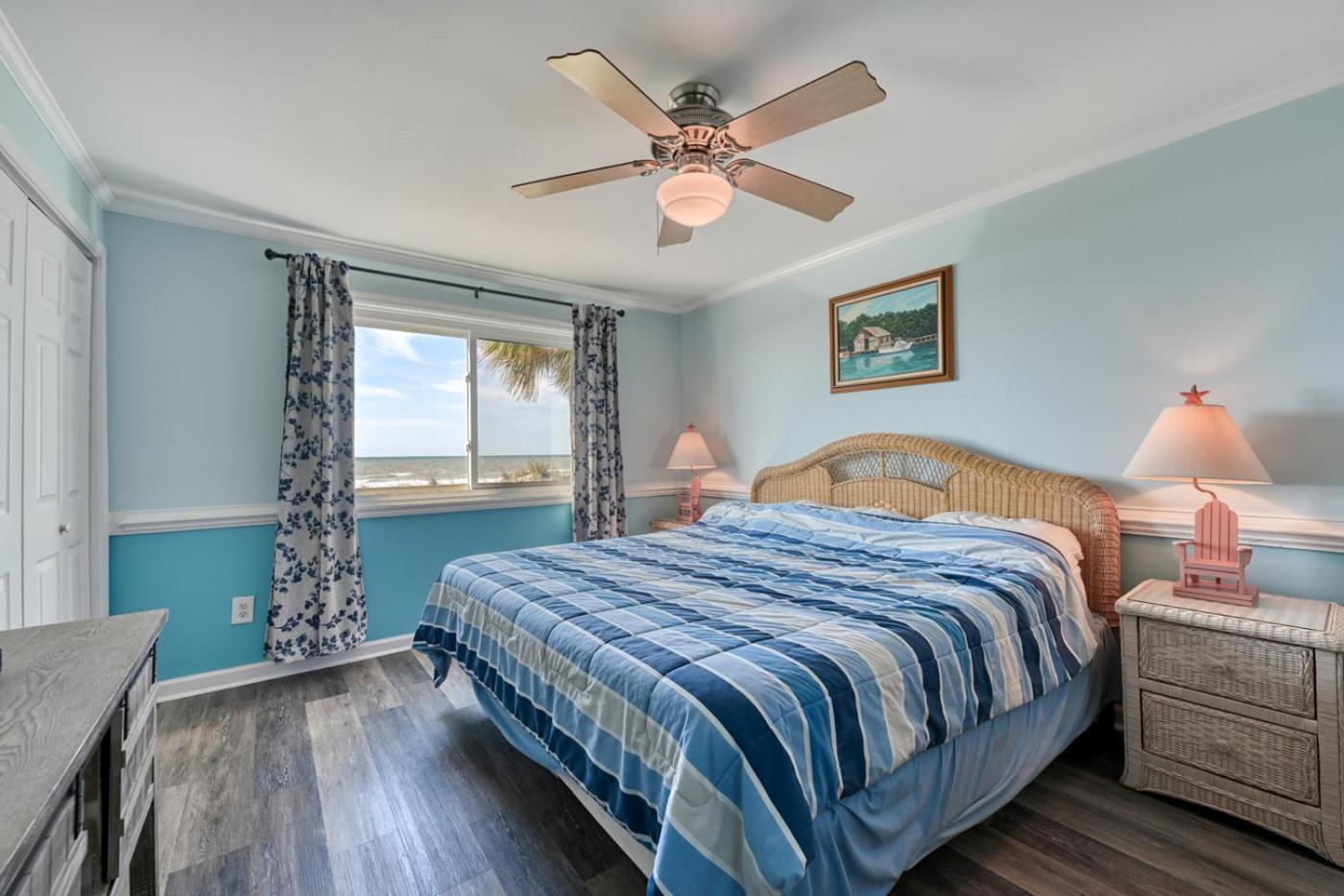 Apartment Ocean Front In Cherry Grove At A Summer Place Unit A7