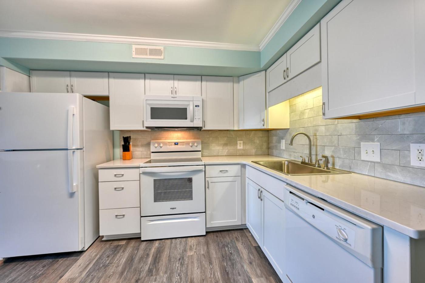 Ocean Front In Cherry Grove At A Summer Place Unit A7 Apartment Myrtle Beach
