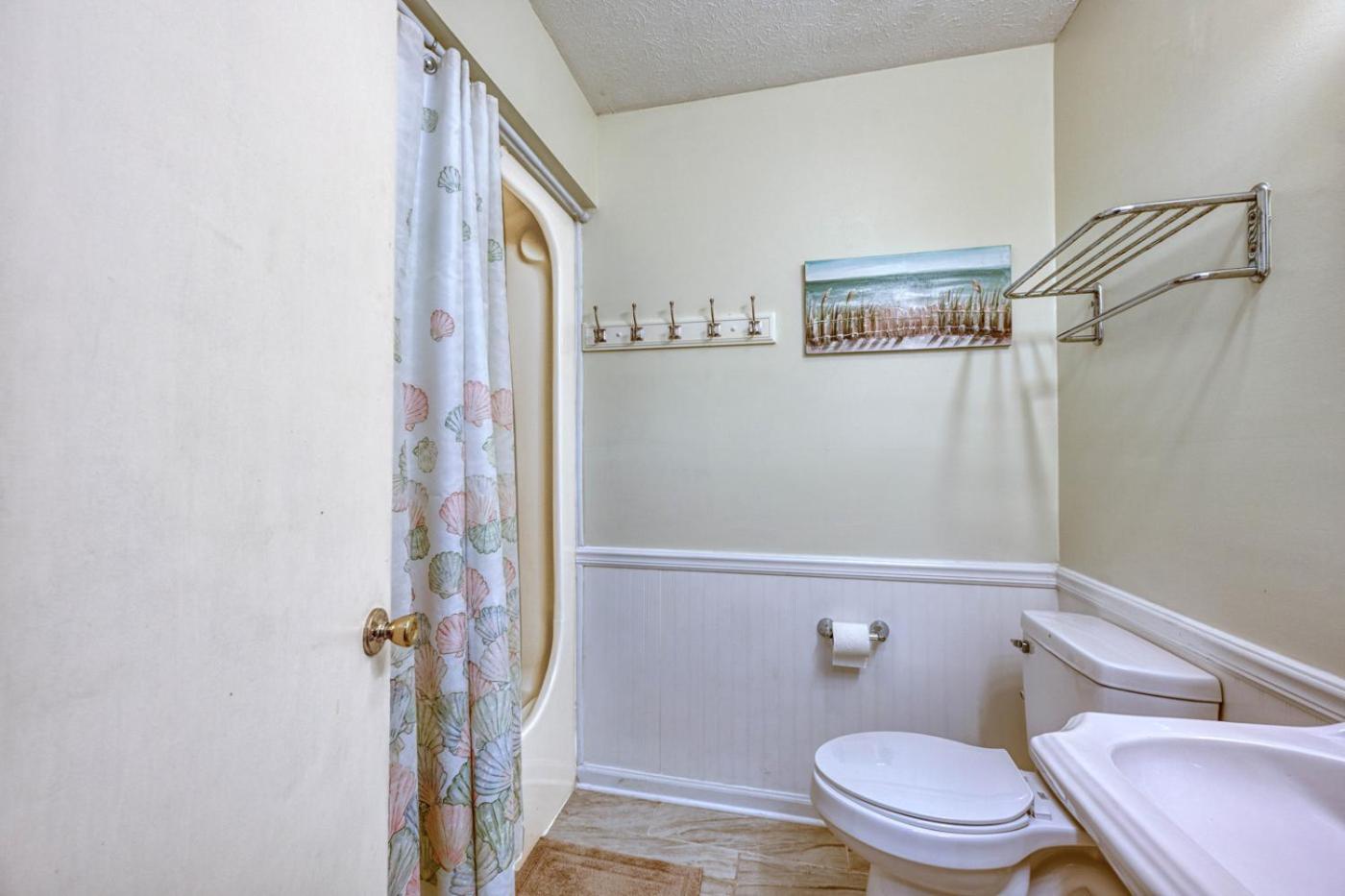 Holiday home Marsh View Getaway Is A 4 Bedroom Channel In Cherry Grove