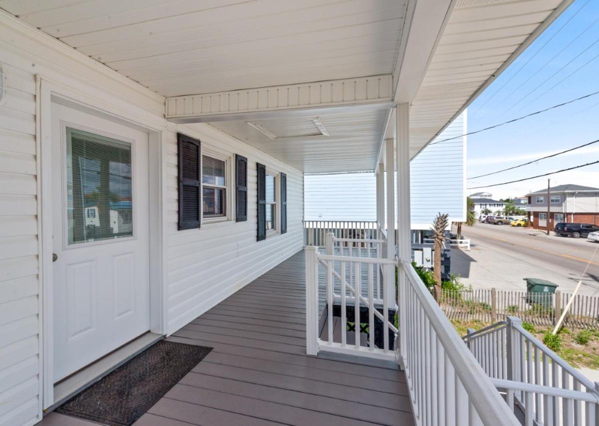 Cherry Grove Oceanfront - Mommas Gift In Cherry Grove Myrtle Beach