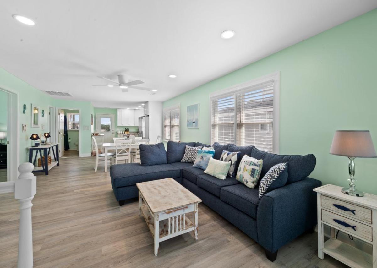 Cherry Grove Oceanfront - Mommas Gift In Cherry Grove Holiday home