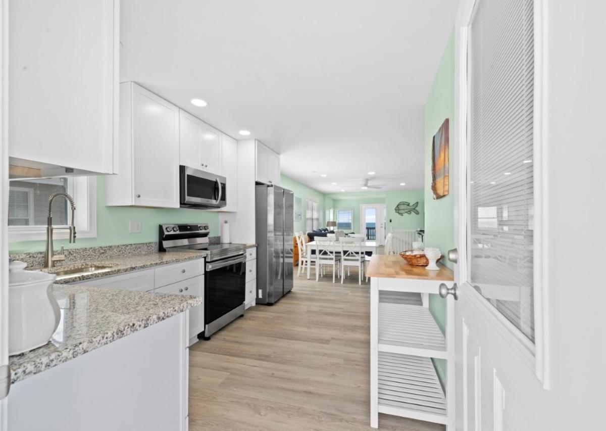 Cherry Grove Oceanfront - Mommas Gift In Cherry Grove Holiday home Myrtle Beach