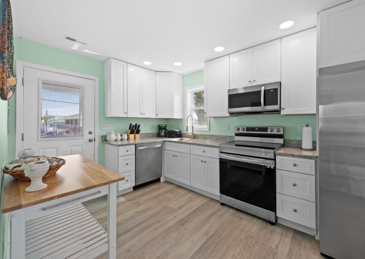 Cherry Grove Oceanfront - Mommas Gift In Cherry Grove Holiday home *