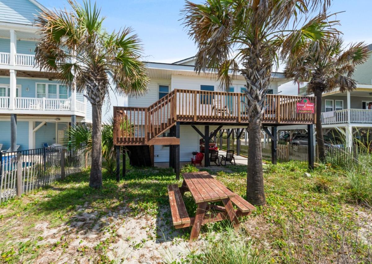 Cherry Grove Oceanfront - Mommas Gift In Cherry Grove Holiday home