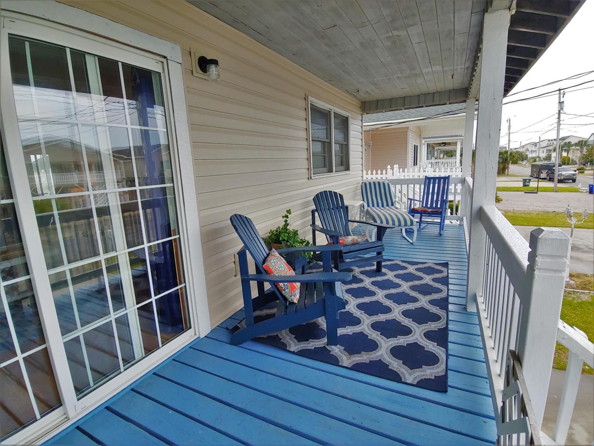 Crews Nest In Cherry Grove *