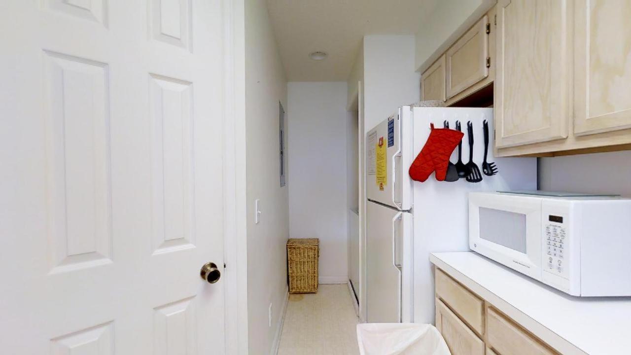 Apartment Tilghman Shores Unit A4 *