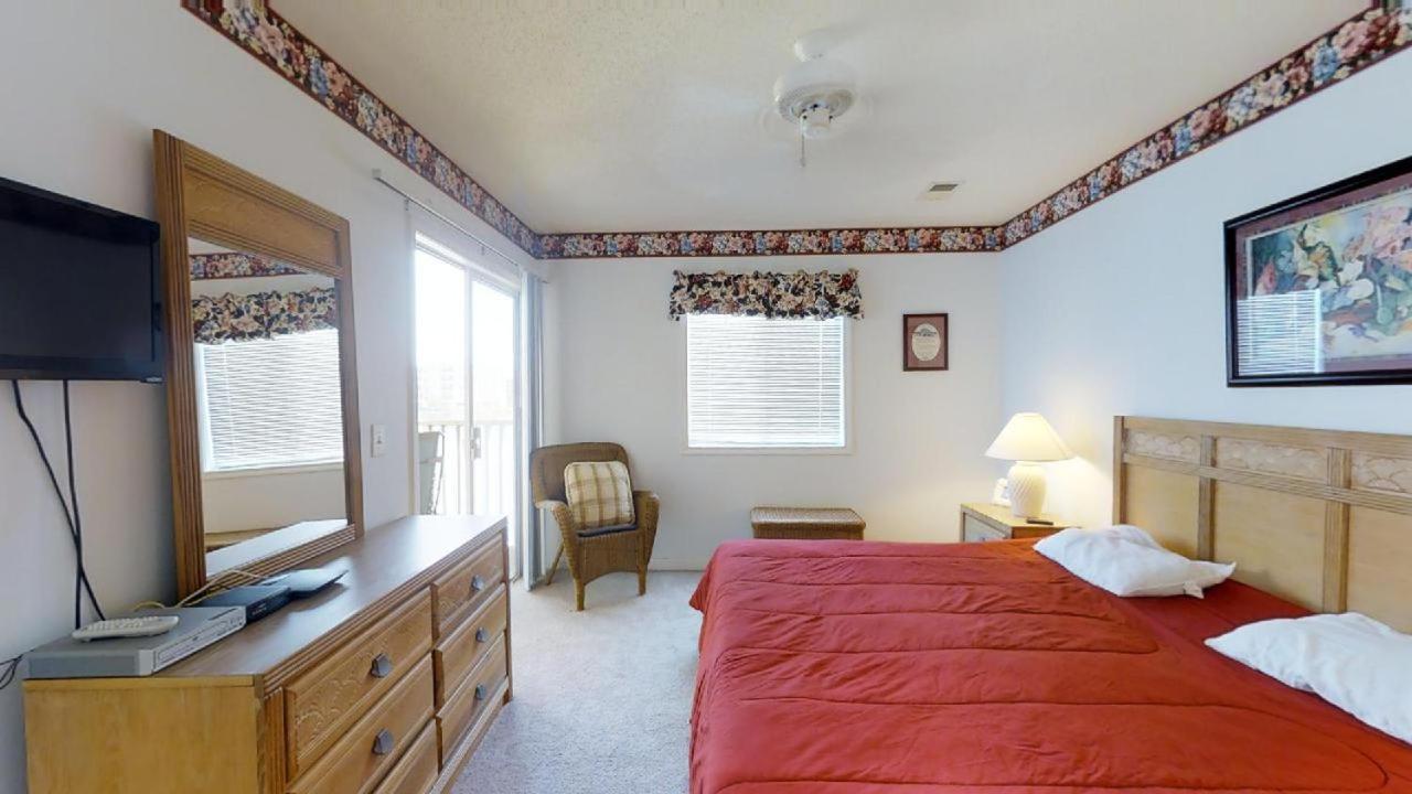 Apartment Tilghman Shores Unit A4 *