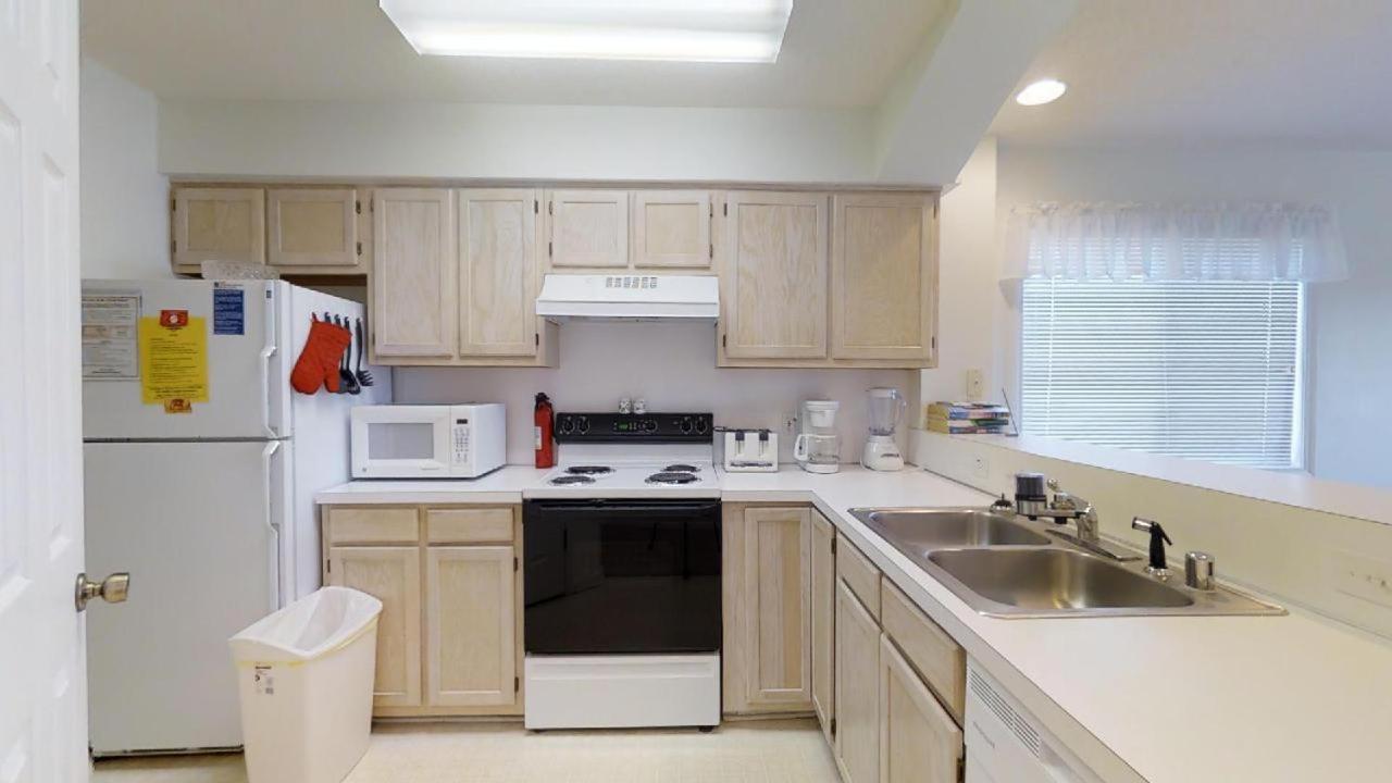 Apartment Tilghman Shores Unit A4 *
