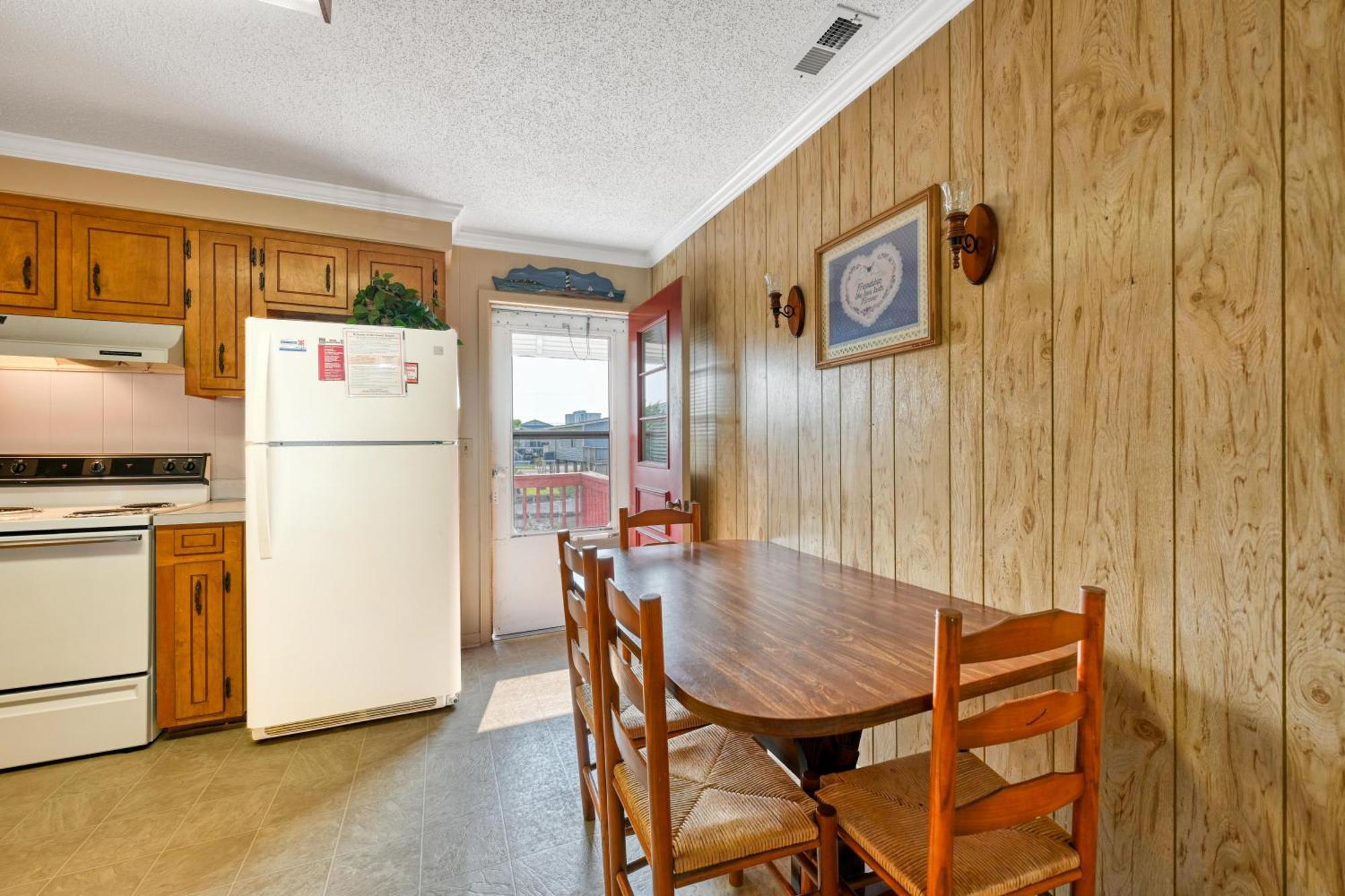 Carolina Roost In Cherry Grove Holiday home Myrtle Beach