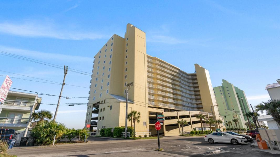 Apartment Sunrise Point Unit 7g
