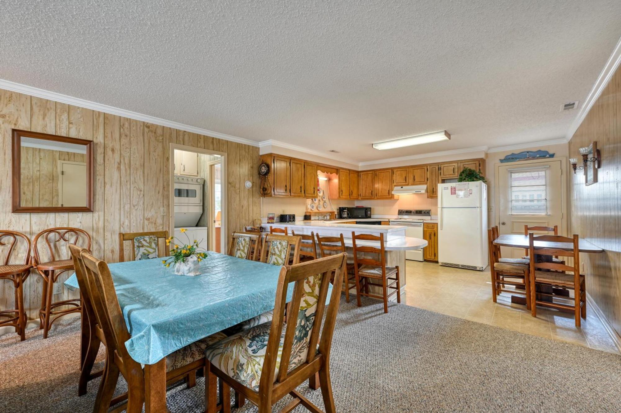 Carolina Roost In Cherry Grove