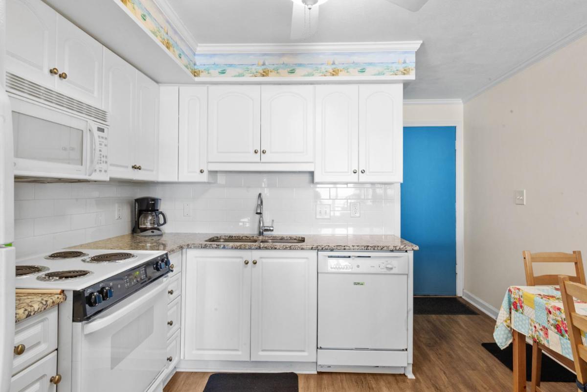 A Summer Place Unit B8 Is Small Dog Friendly And Oceanfront In Cherry Grove Apartment Myrtle Beach