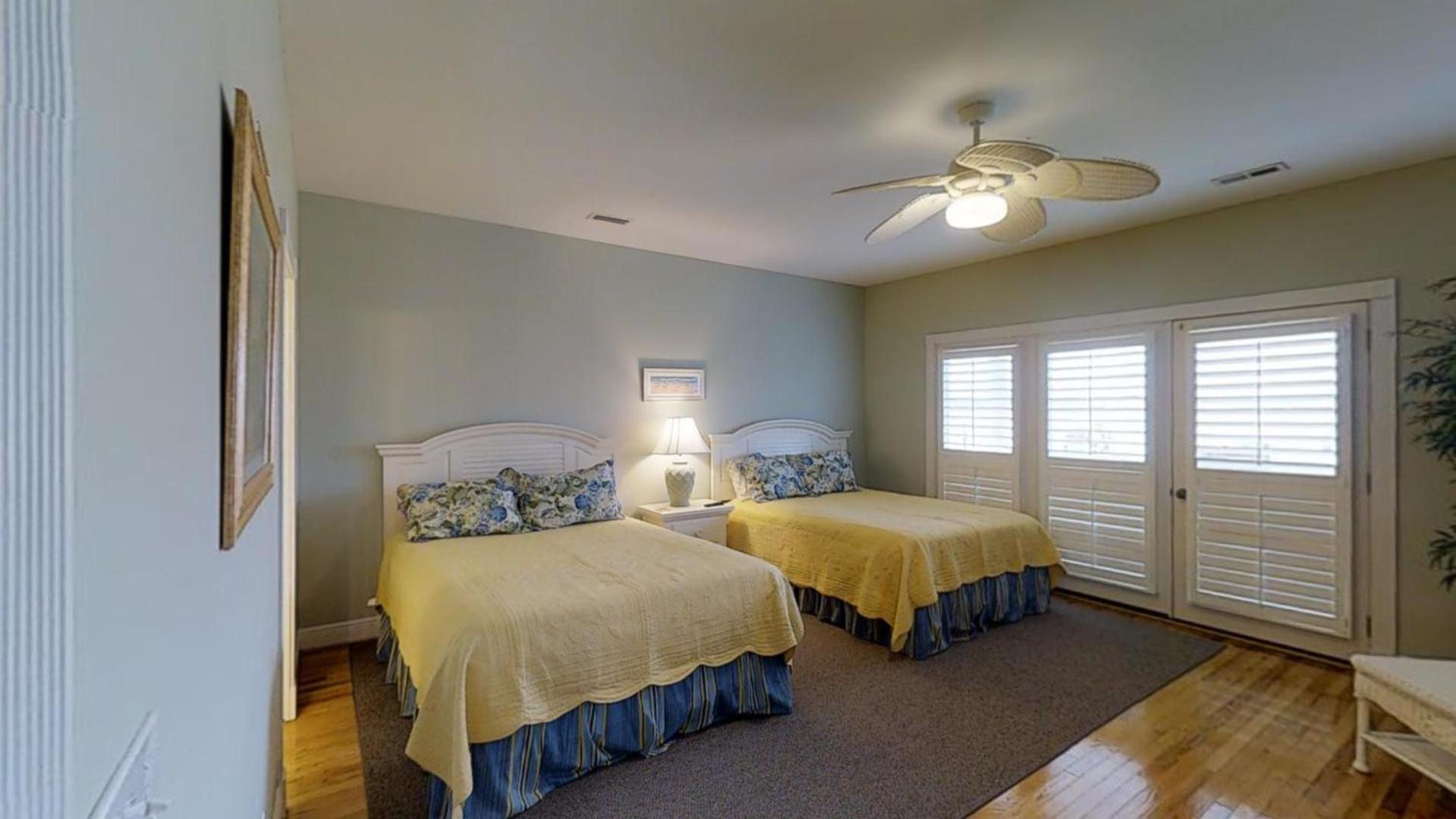 Holiday home Anderson Oceanfront House With Pool In Cherry Grove *