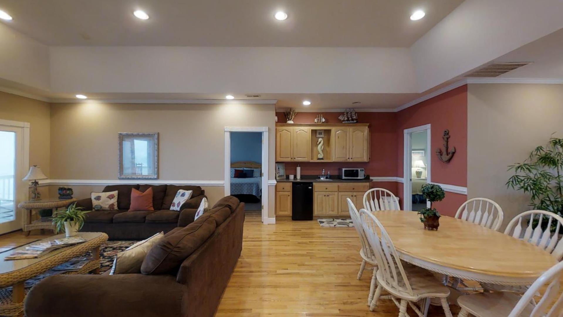 Holiday home Anderson Oceanfront House With Pool In Cherry Grove *