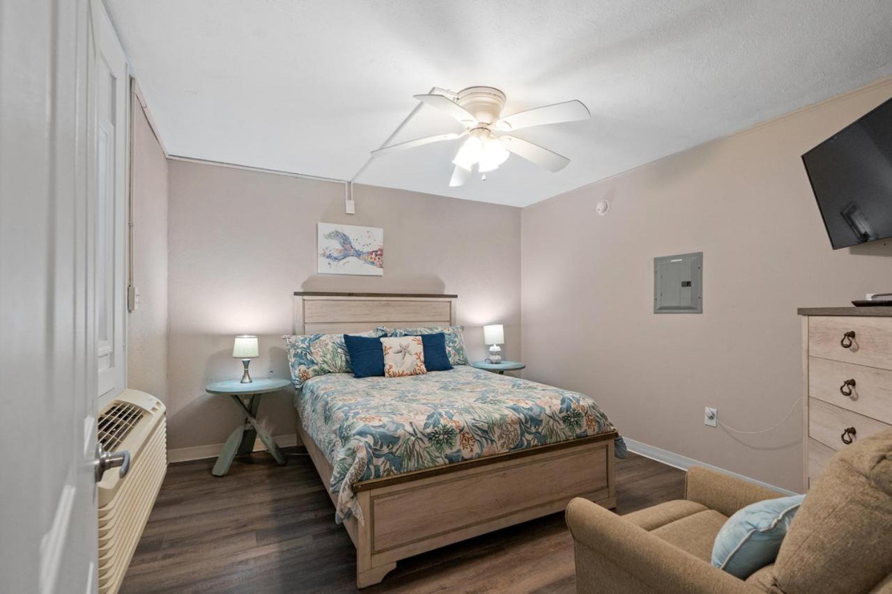 Apartment Blue Mist Unit 102 - Oceanfront Ground Floor In Cherry Grove Myrtle Beach