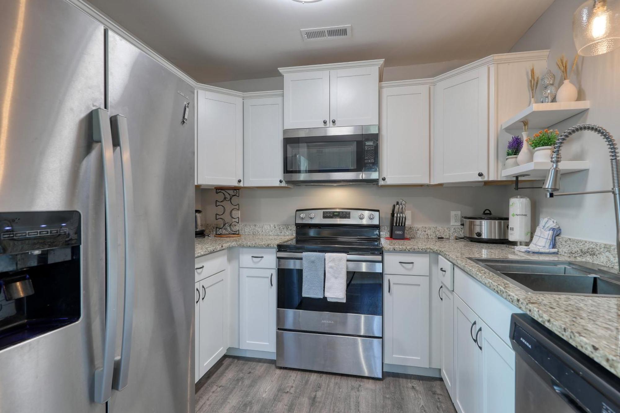 1408 Perrin Dr, Unit A - Ocean Walk Sleeps 8 Holiday home
