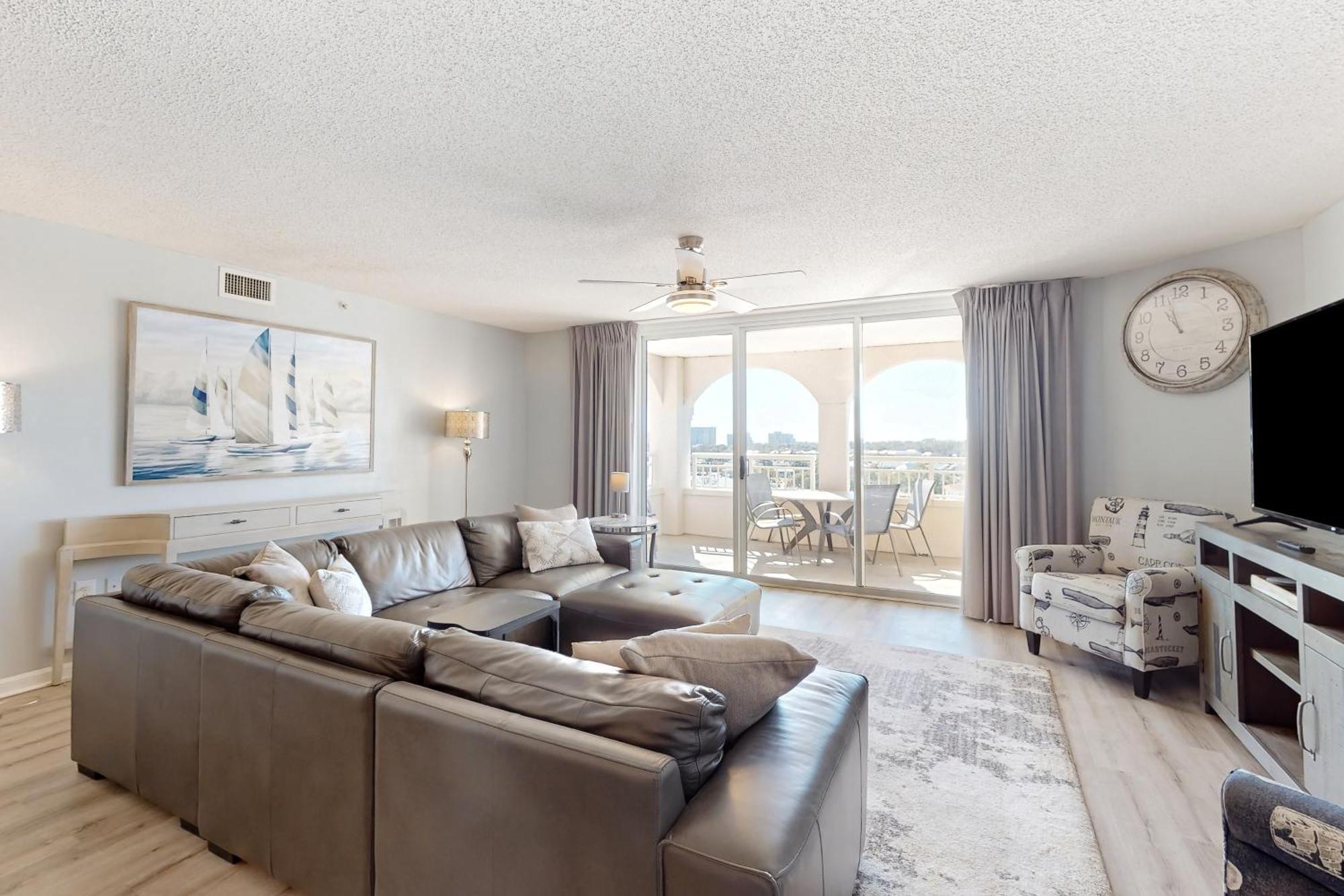 Yacht Club Penthouse Villa