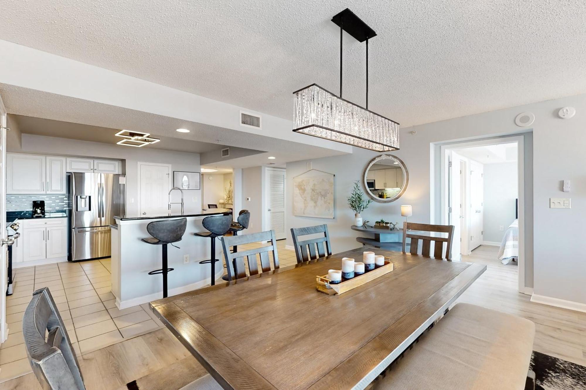 Yacht Club Penthouse *