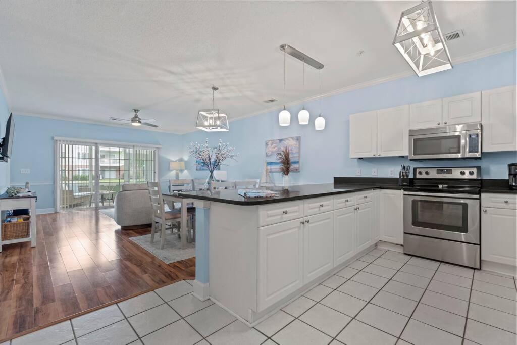 Location, Location, & Golf 2bd/2ba So Comfy! Apartment *