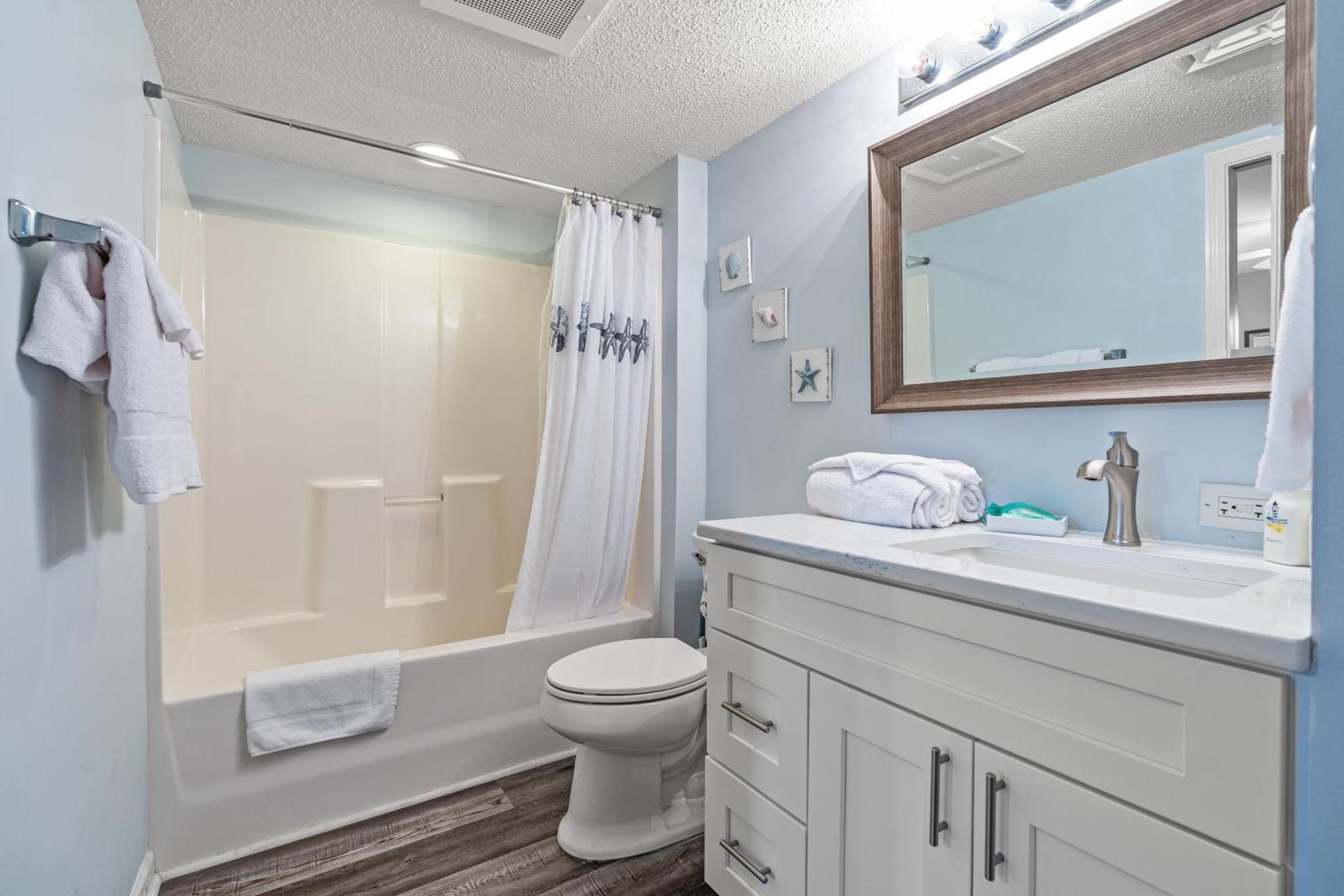 Crescent Shores N - 105 - Oceanfront-crescent Section Holiday home