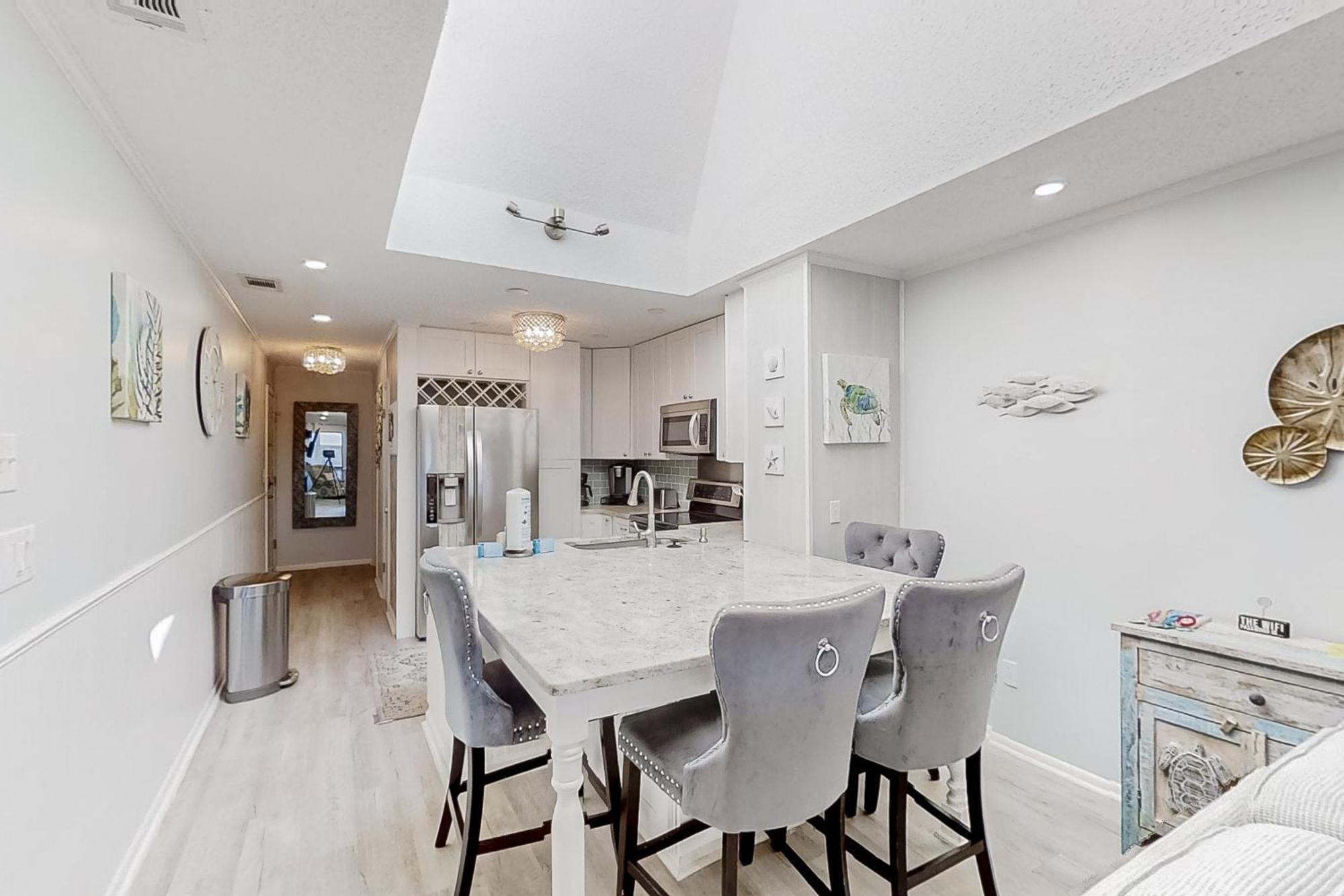 Apartment Tilghman & Racquet 347