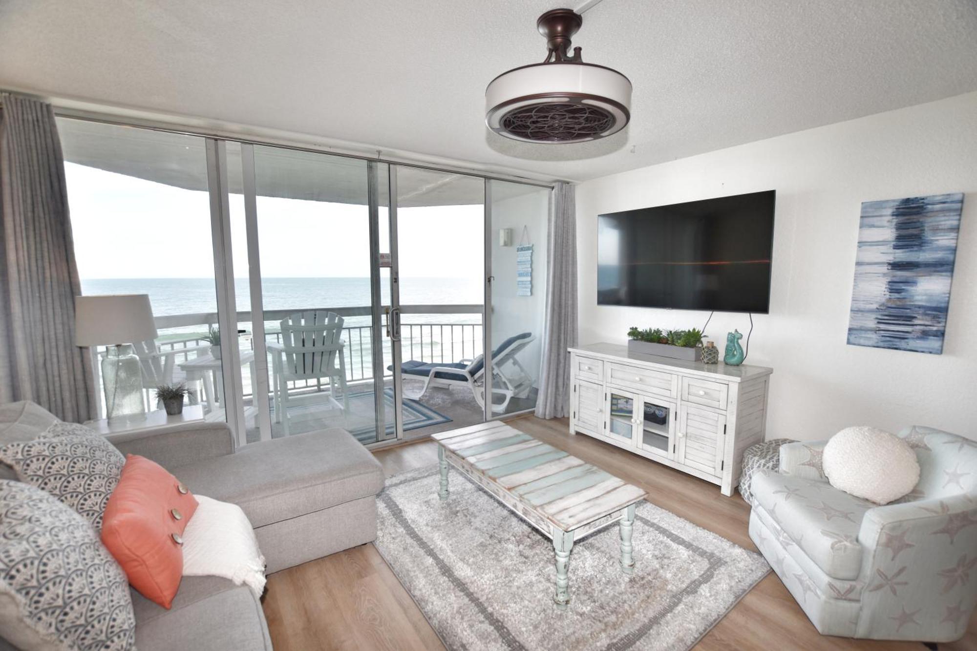 0407 Waters Edge Apartment