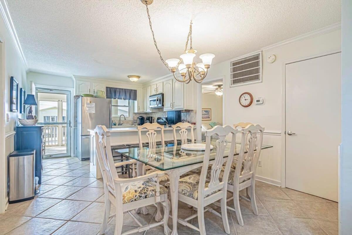 Family The Mariner Adkins House Channel With 6 Bedrooms Holiday home Myrtle Beach