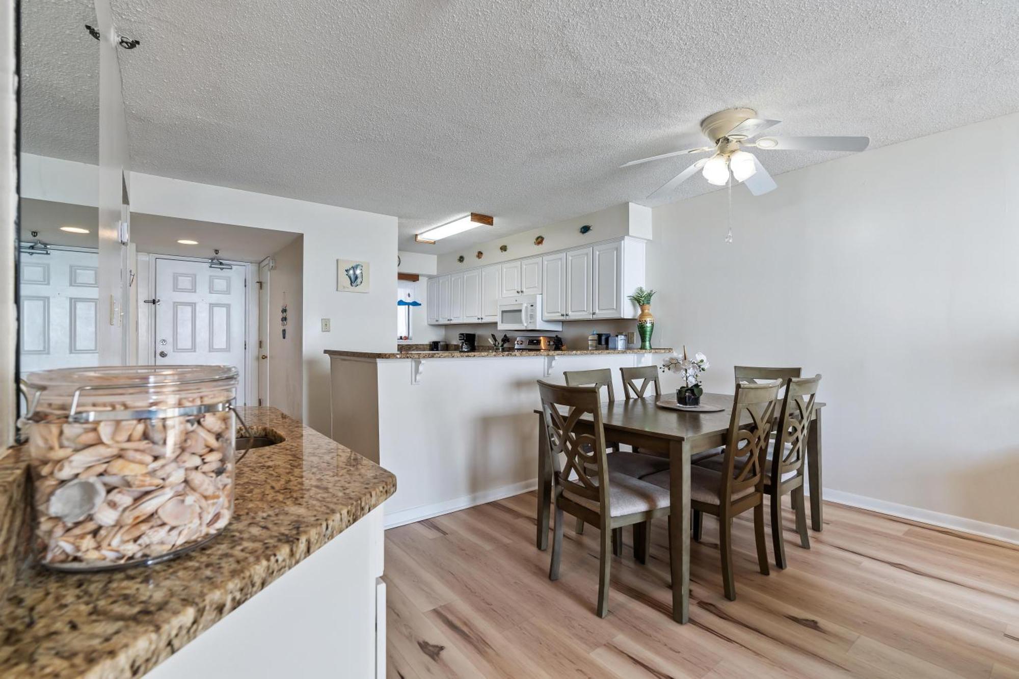 Sea Winds 307 - Oceanfront - Windy Hill Section Holiday home *