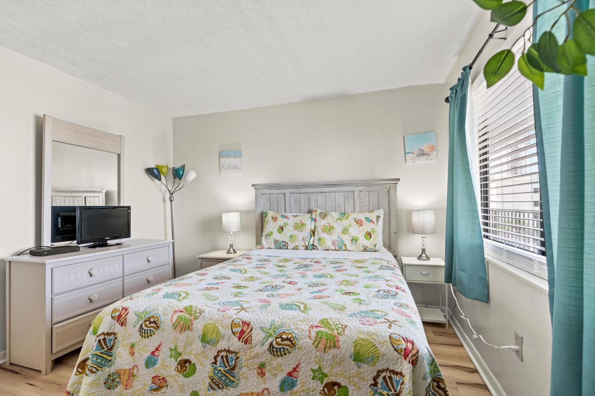 Sea Winds 307 - Oceanfront - Windy Hill Section Holiday home Myrtle Beach
