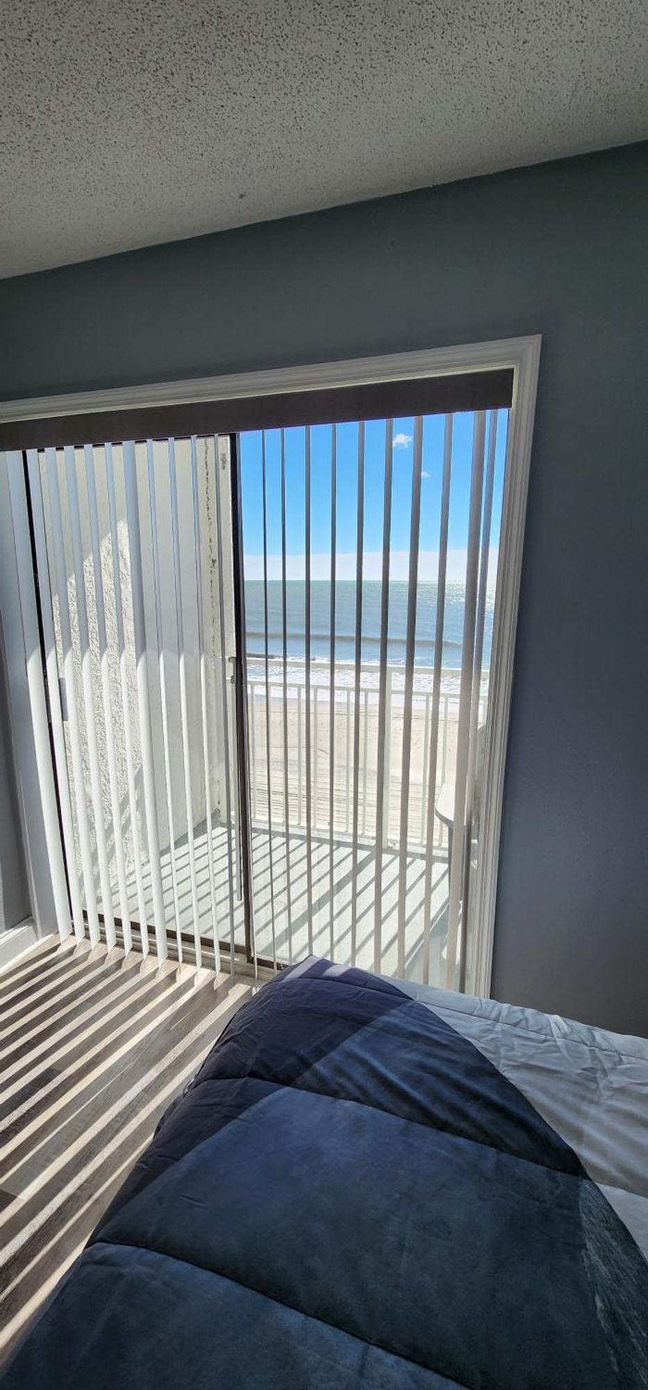 Ocean Front *