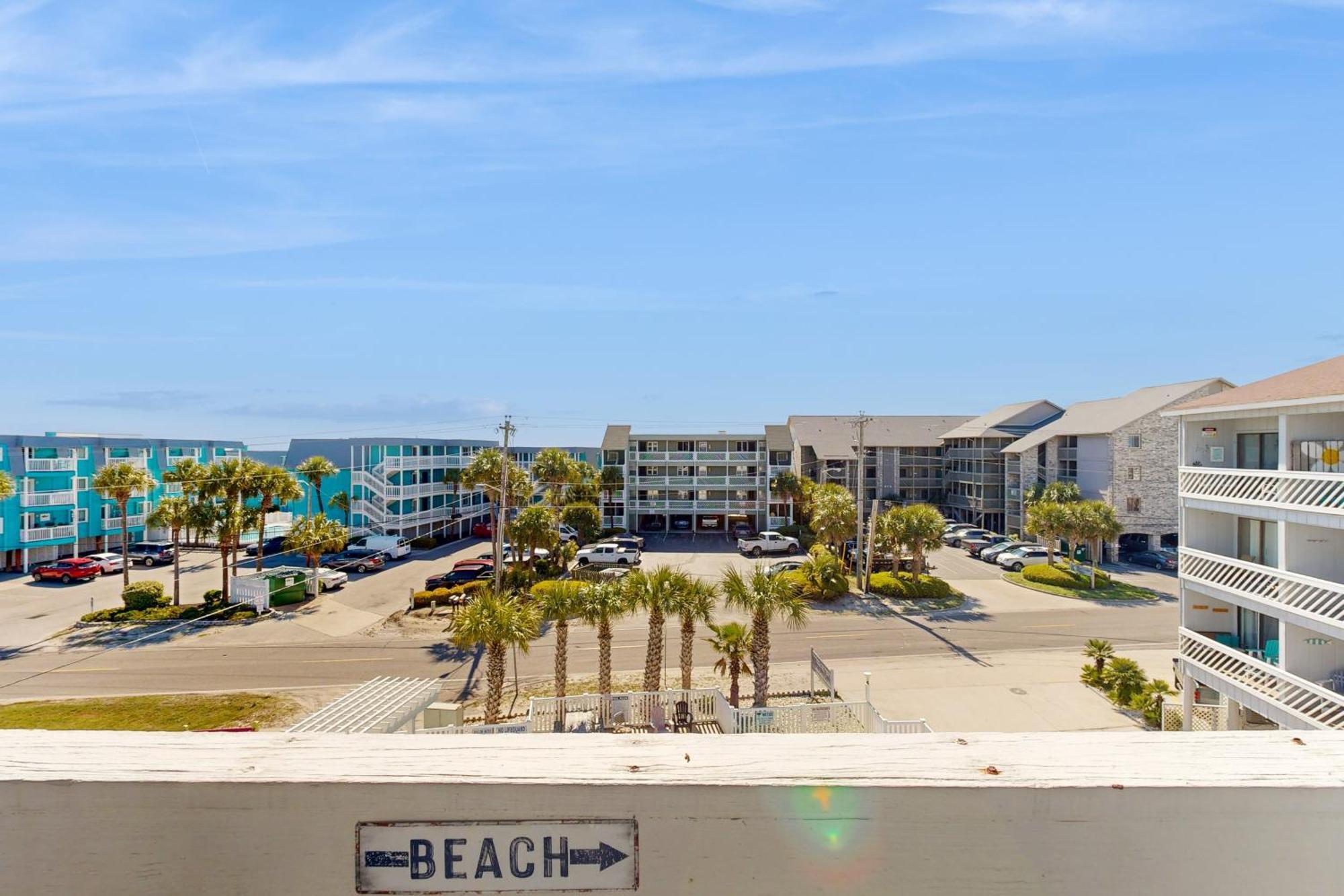 Apartment On Coastal Time *