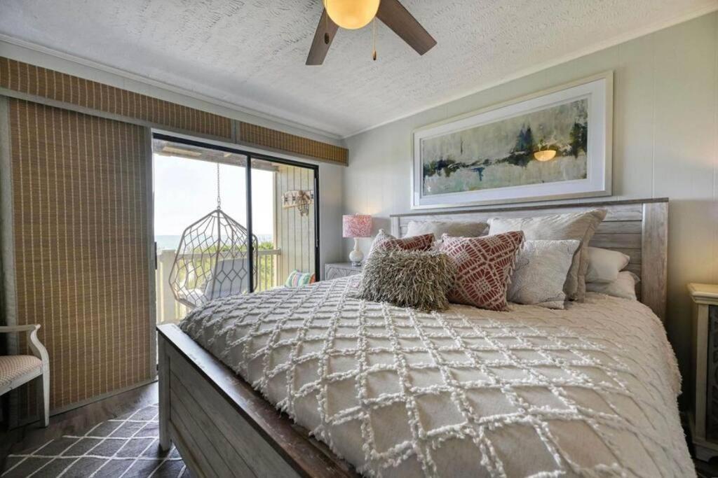 Holiday home New! Oceanfront Sunrise Retreat- Breathtaking View