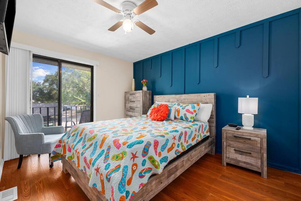 Holiday home Barefoot Bliss - Steps To Myrtle Beach