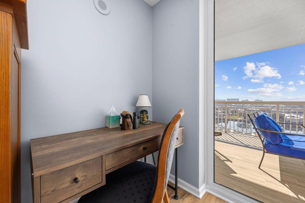 Harbor Pointe Coastal Getaway *