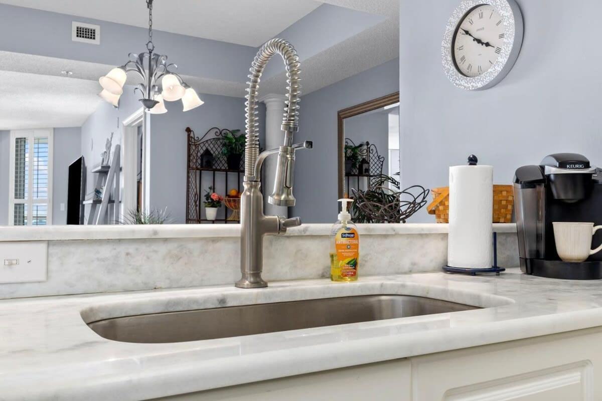 Apartment Harbor Pointe Coastal Getaway