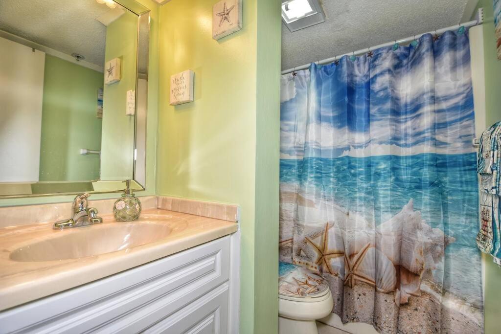 Holiday home Private Oasis With Free Full Body Massages!