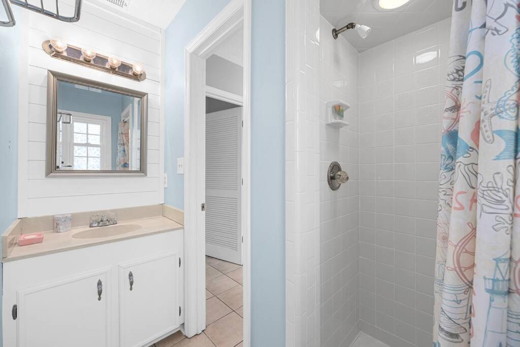 Holiday home Barefoot Bliss - Steps To Myrtle Beach