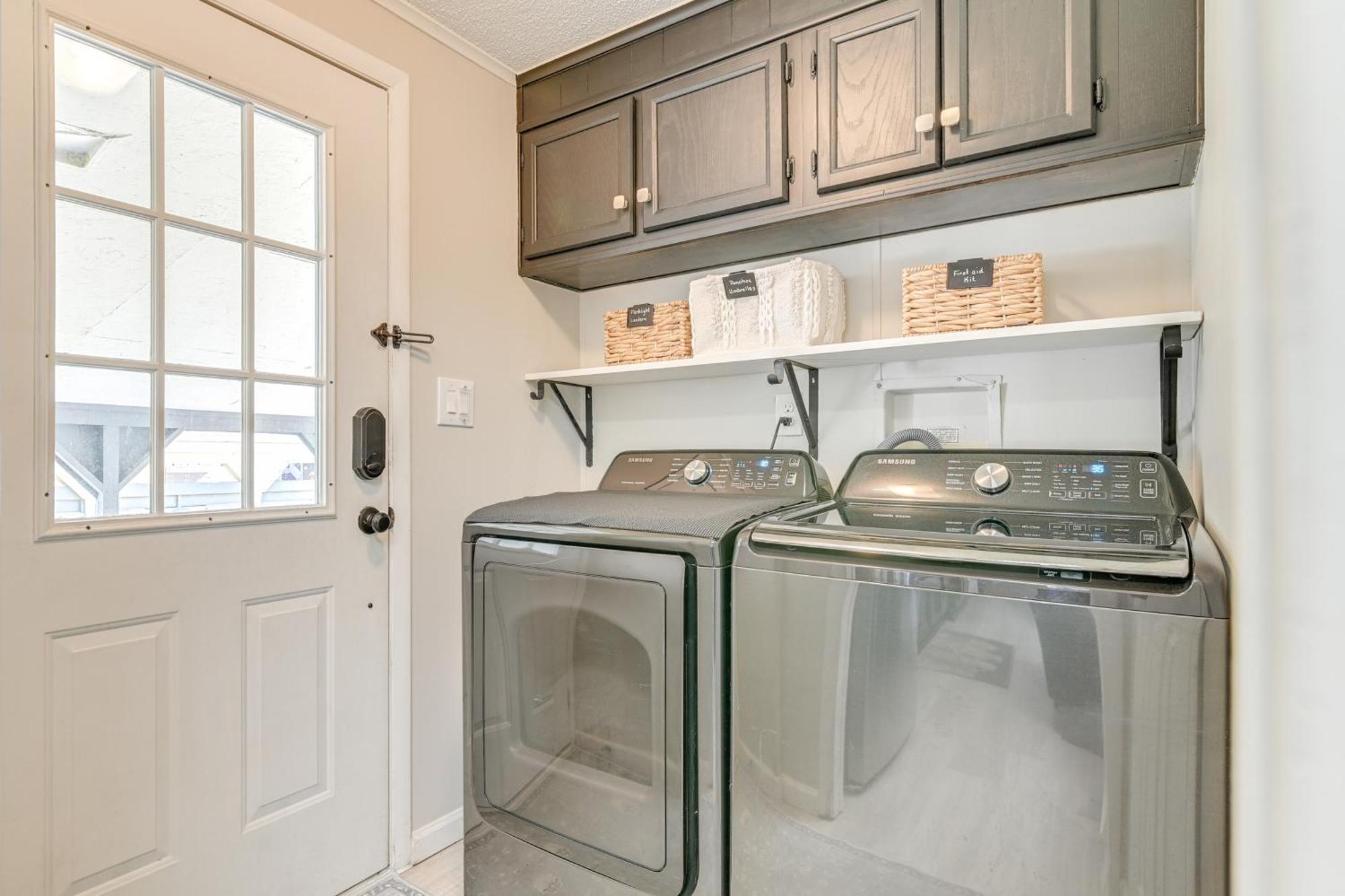 Waterfront With Pool Access In Myrtle Beach! Holiday home *