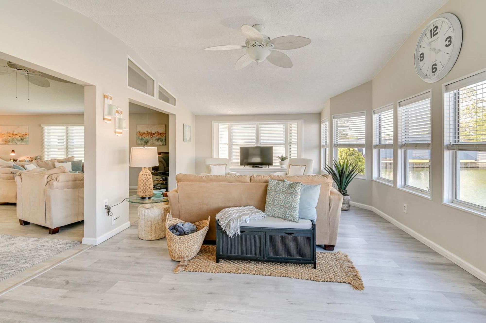 Waterfront With Pool Access In Myrtle Beach! * Myrtle Beach