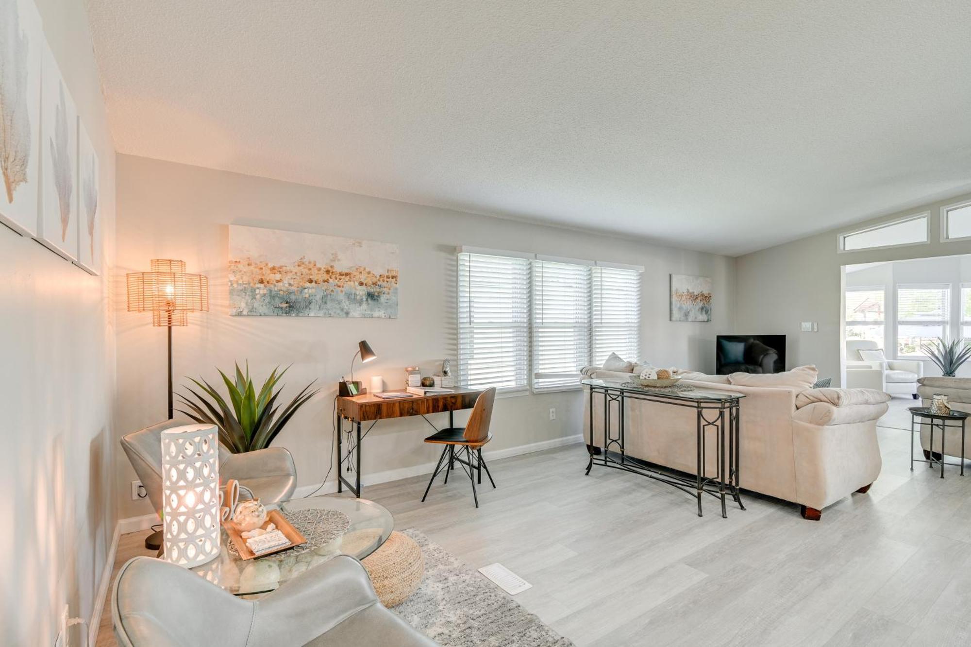 Waterfront With Pool Access In Myrtle Beach! *