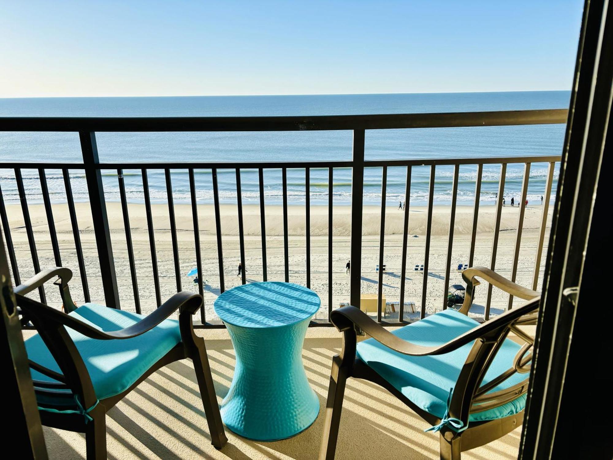 Sea La Vie Oceanfront Apartment