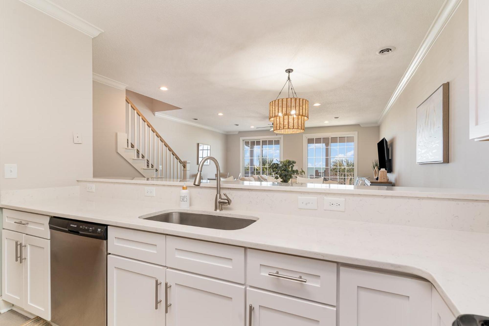 311b - True Beachfront W/ Private Walkway And Pool