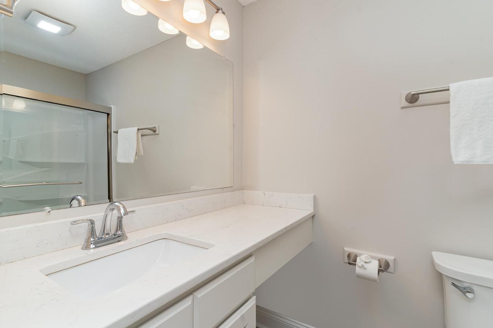 311b - True Beachfront W/ Private Walkway And Pool Holiday home *