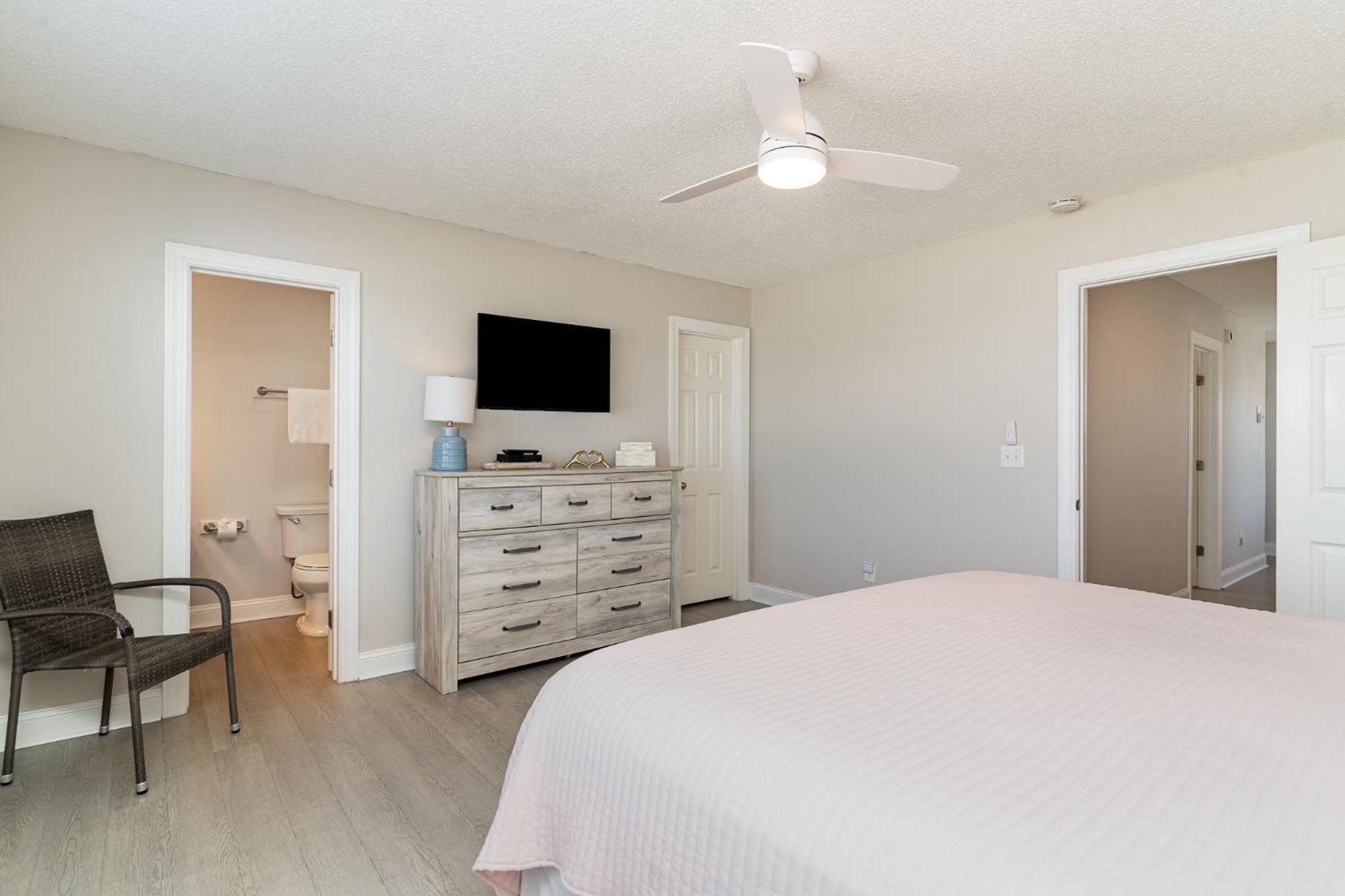 Holiday home 311b - True Beachfront W/ Private Walkway And Pool