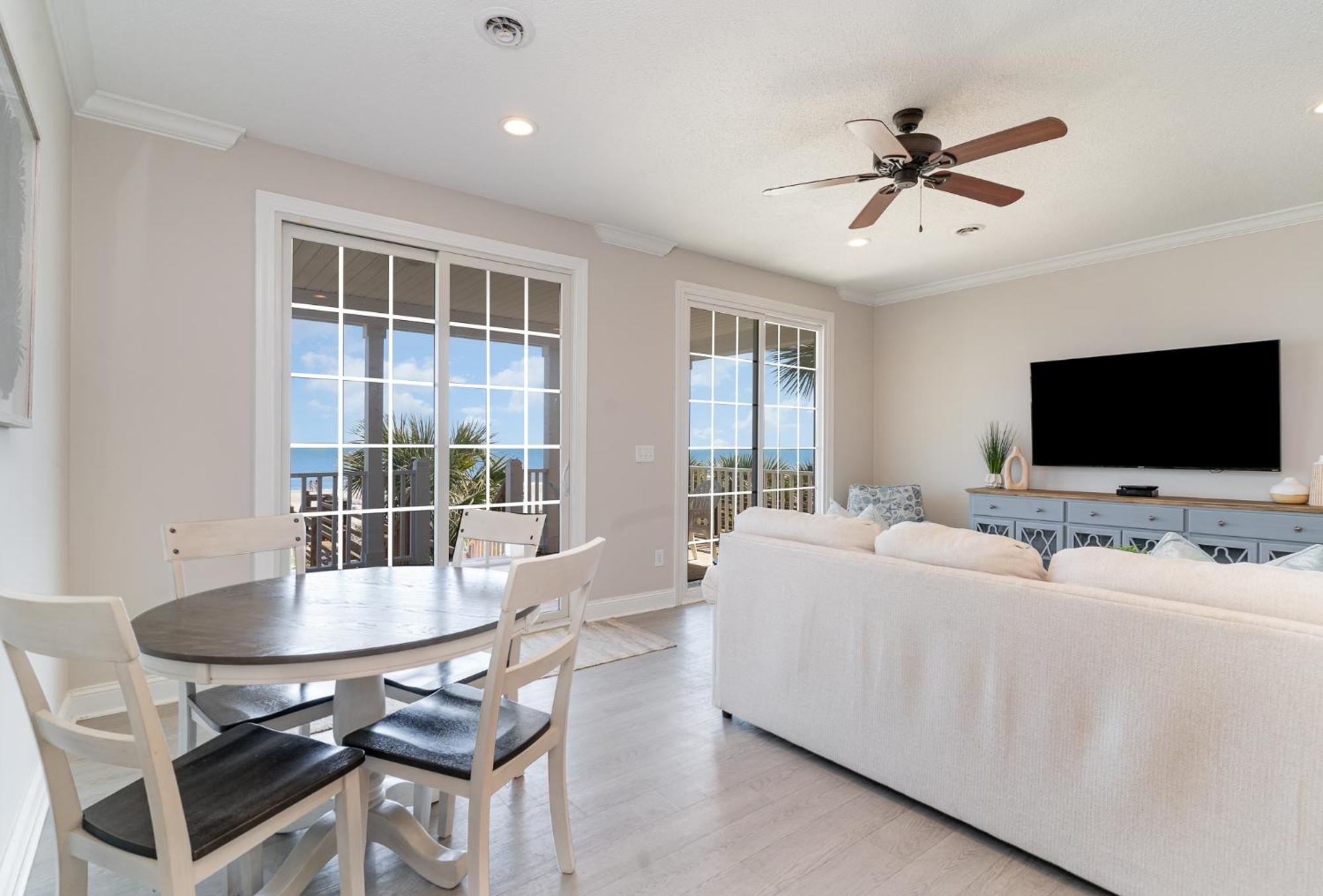 311b - True Beachfront W/ Private Walkway And Pool Holiday home *