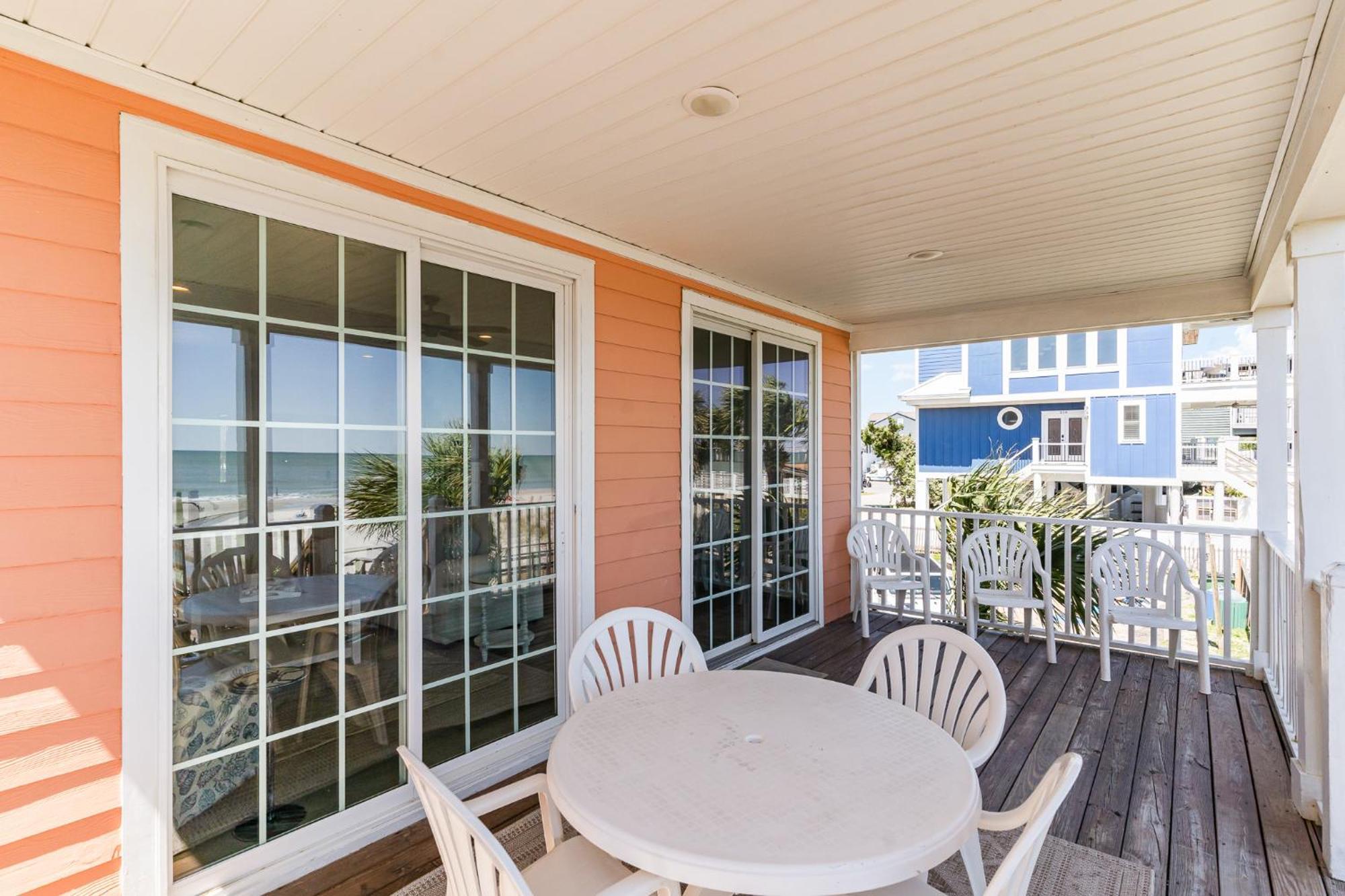 311b - True Beachfront W/ Private Walkway And Pool Holiday home *