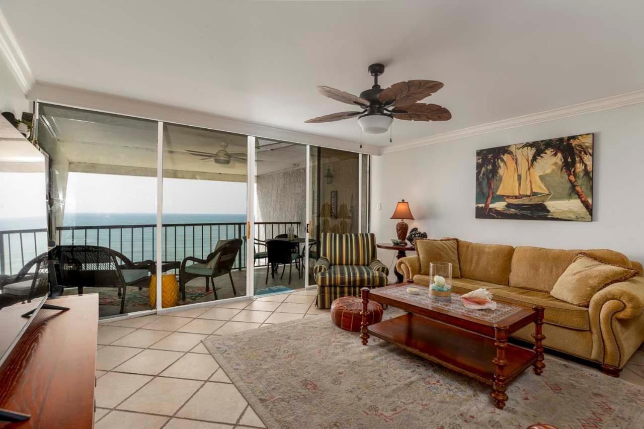 Oceanfront Custom And What A View Of The Ocean Holiday home *