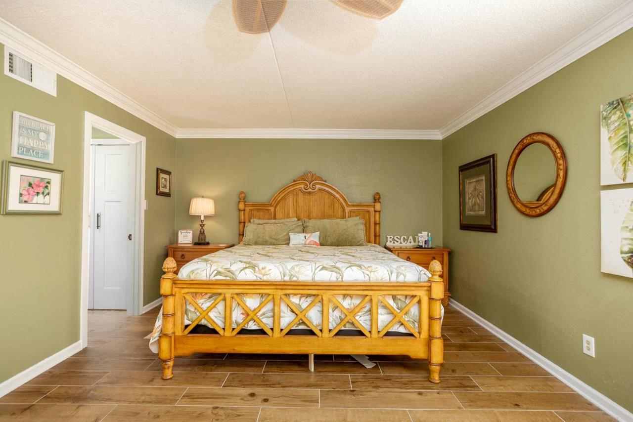Oceanfront Custom And What A View Of The Ocean Holiday home Myrtle Beach